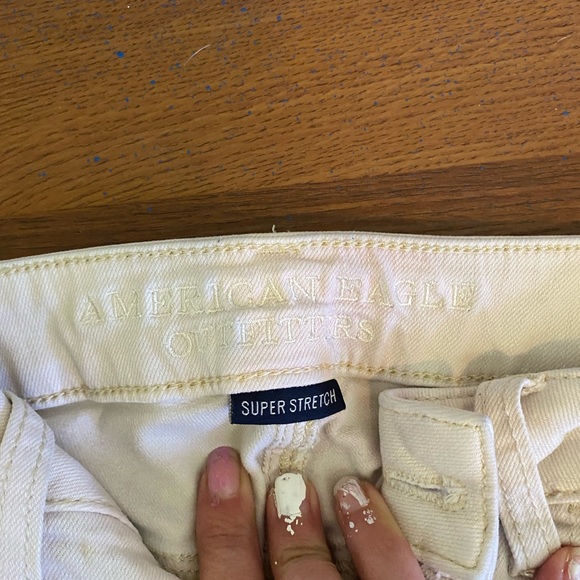 AE white Capri pants - Picture 3 of 3